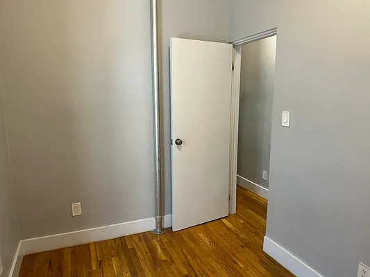 Rented by Premier One Realty LLC | media 4