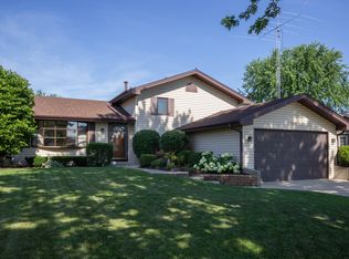 519 David Dr, Shorewood, IL