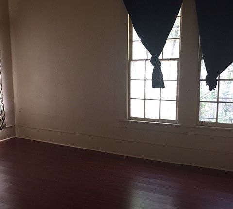 4th image of 1018 E Pine St