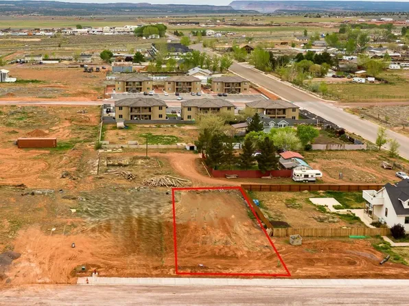 425 S Pioneer St #B, Colorado City, AZ 86021