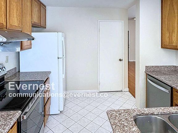 4th image of 34282 Kenwood Dr