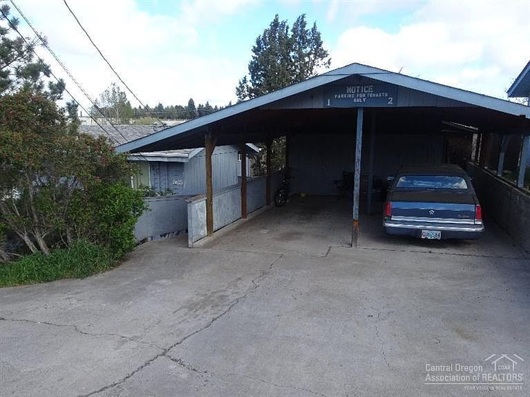 Oregon Parking Garages For Sale