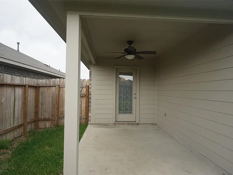 5430 Tindarey Bluff Trl — Photo 14