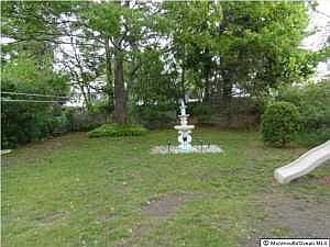 2nd image of 1113 Beachwood Blvd