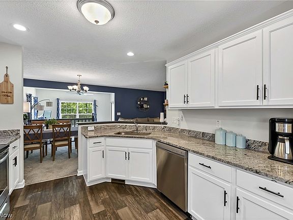 2nd image of 29114 Pembrooke Blvd