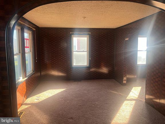 5th image of 3016 Salisbury Ave