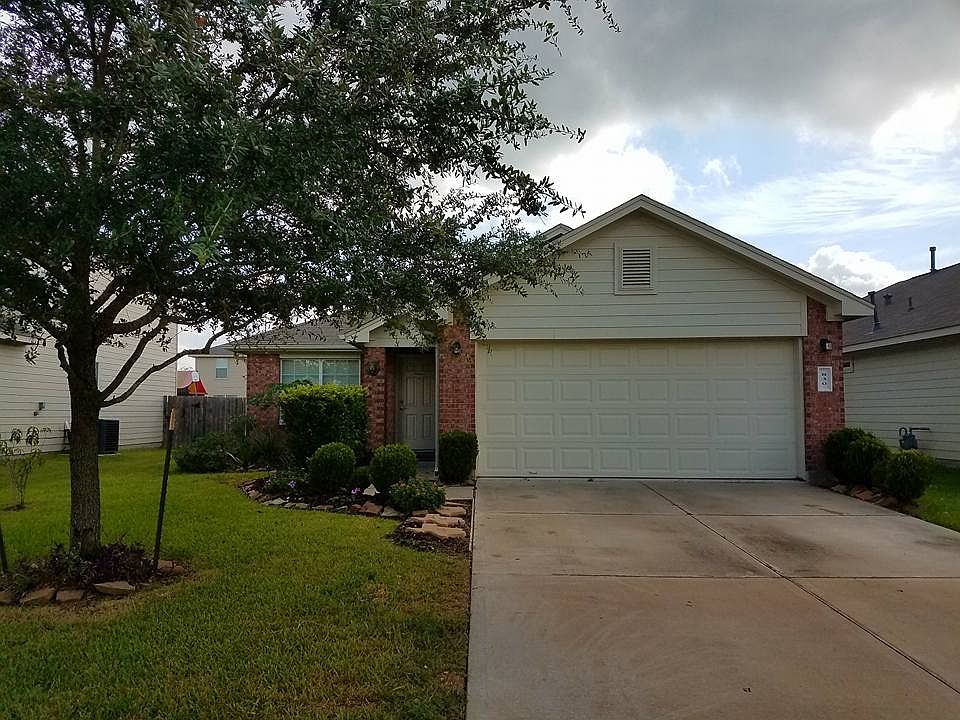1st image of 830 Dracena Ct