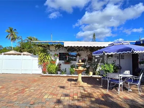 (undisclosed Address), Naples, FL 34104