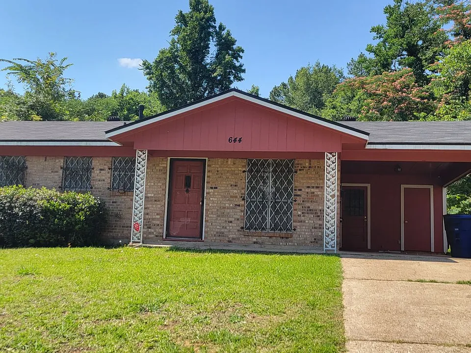 644 Kings Towne Pl