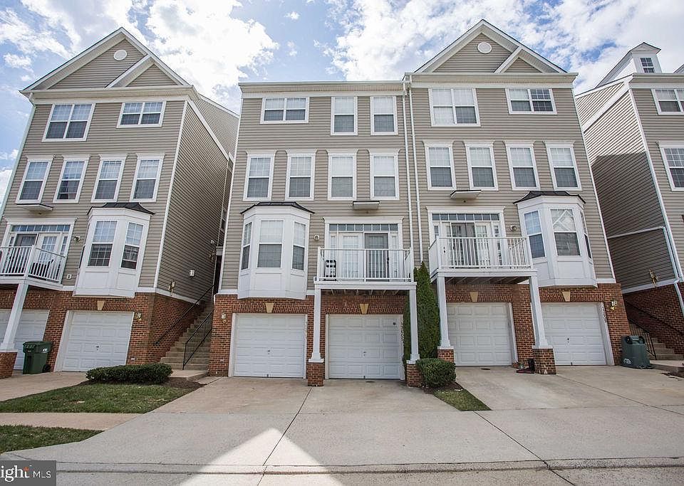 1st image of 13605 Venturi Ln #152
