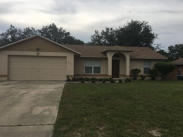1st image of 2611 Hillview Cir