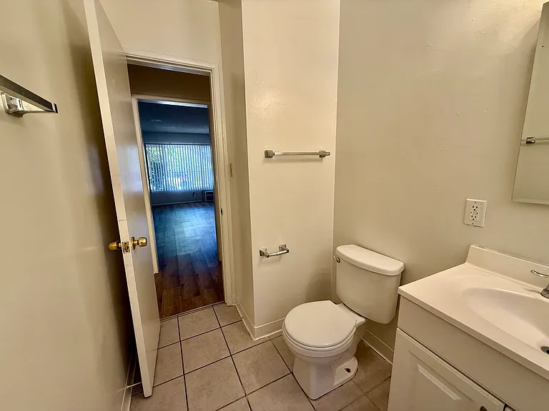 12002 Hart St #2 — Photo 17