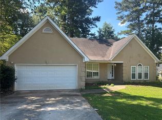 7049 Crestwood Pl, Lithonia, GA 30058