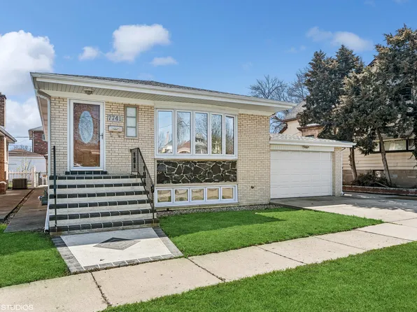 7741 W Foster Ave, Norridge, IL 60706