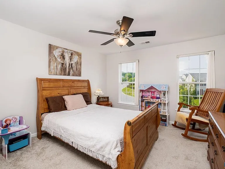662 Holly Hill Dr — Photo 17