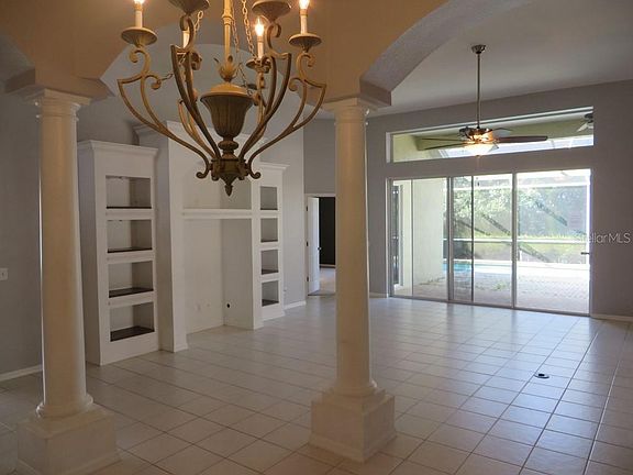 4th image of 406 Londonderry Dr