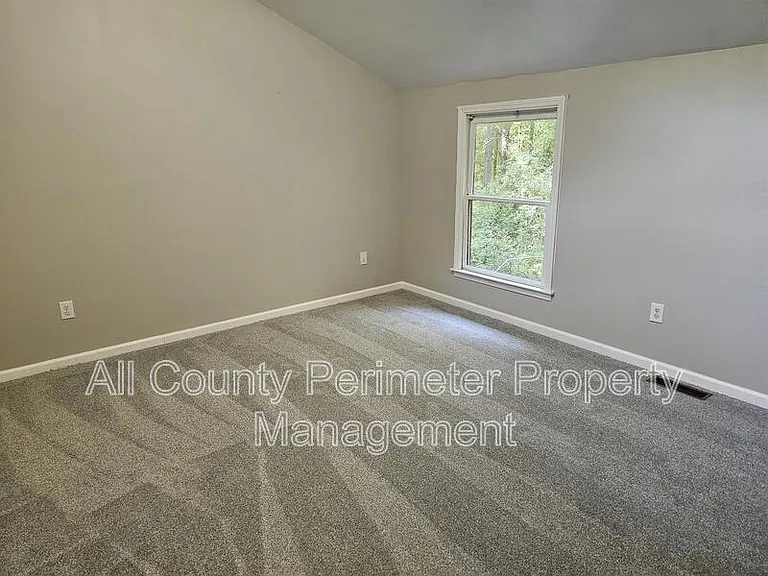 165 Park Ridge Ct — Photo 7