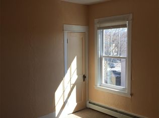 542 Privilege St APT 2R, Woonsocket, RI 02895