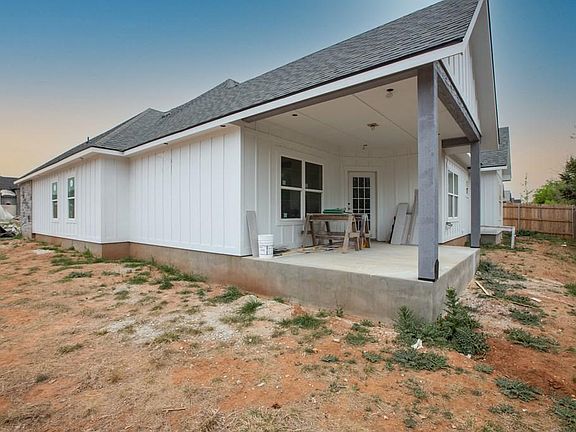 3rd image of 117 Parlin Ln