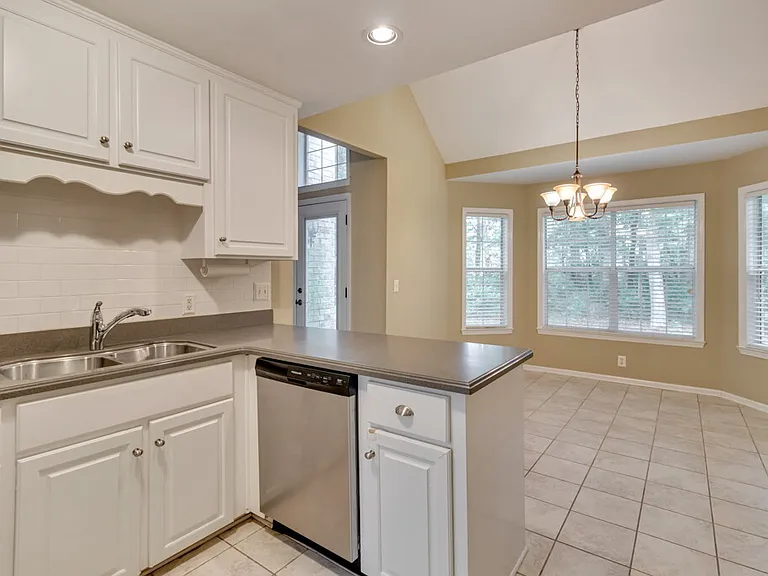 24 Dover Dr — Photo 12