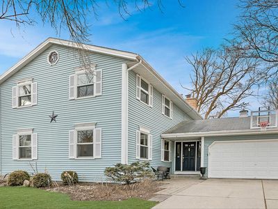 6421 N Hyacinth Ln, Glendale, WI, 53217