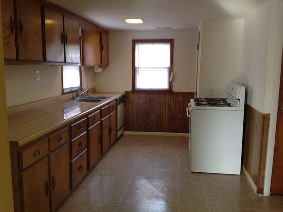 3rd image of 1628 15th Ave N