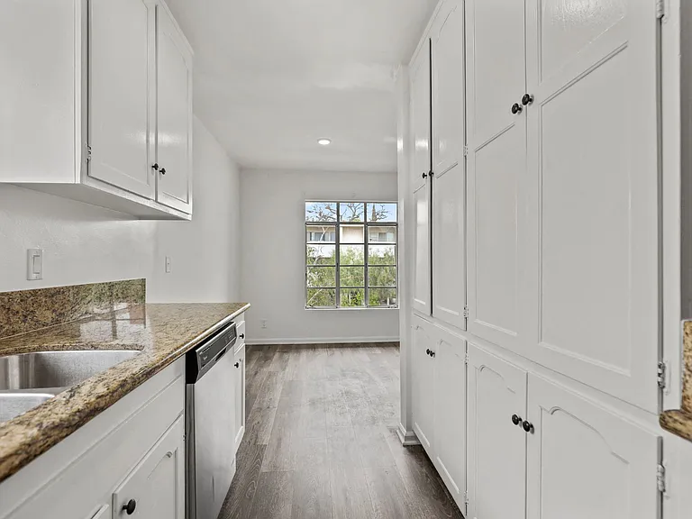 Kitchen with Ample Cabinet and Pantry Storage