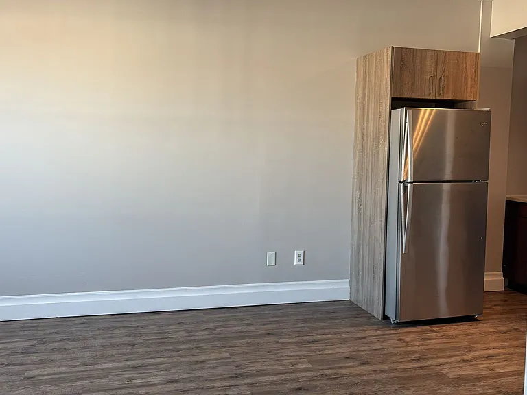 108 N Grove St #2 — Photo 26