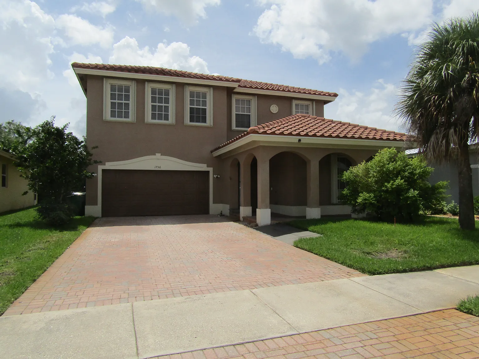 4 bed, 2596 sqft, $2,995 — Photo 2