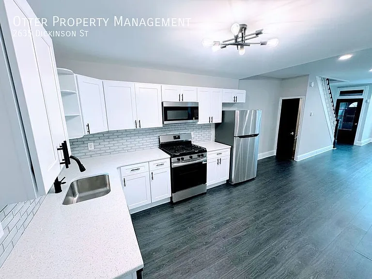 2635 Dickinson St — Photo 10