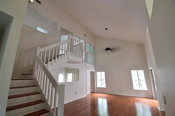 4 bed, 2.5 bath, 1700 sqft, $2,850 — Photo 2
