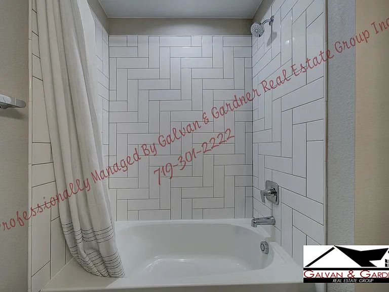 2423 Pony Club Ln — Photo 30