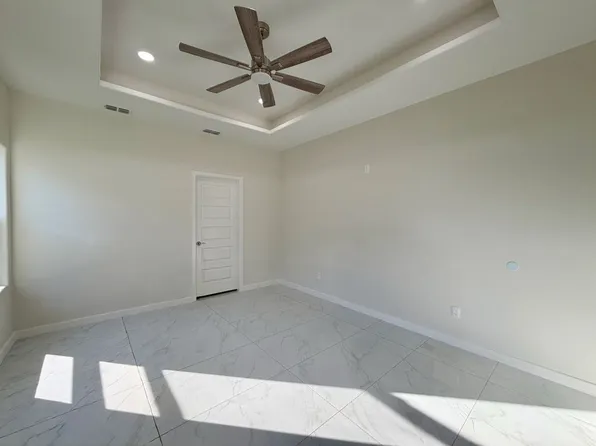 903 La Laguna Rd, Mission, TX 78572