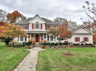 472 Conklingtown Rd, Goshen, NY 10924