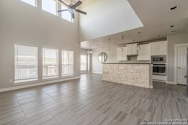 7523 Hays Hl — Photo 27