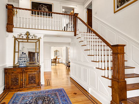 873 North Wilton Road