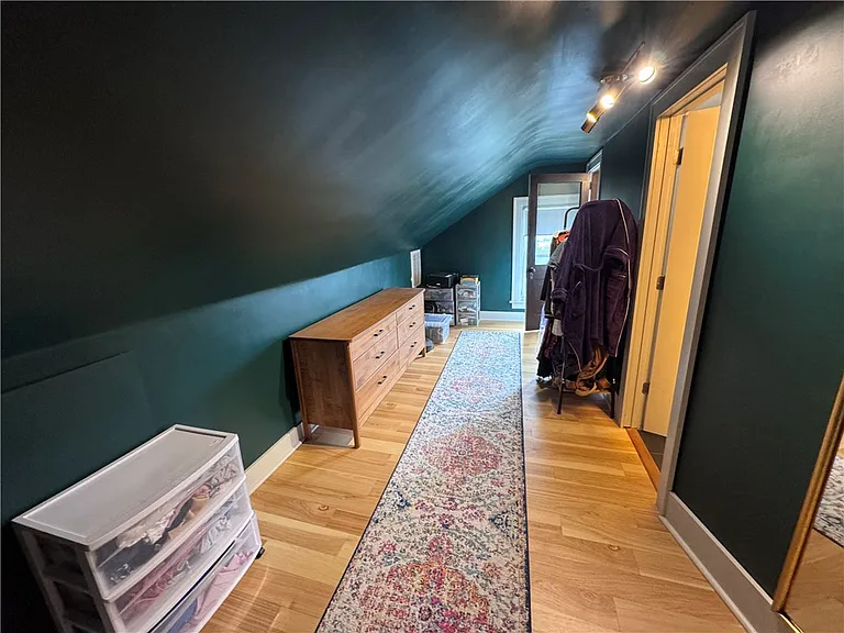 1524 Warren St — Photo 21