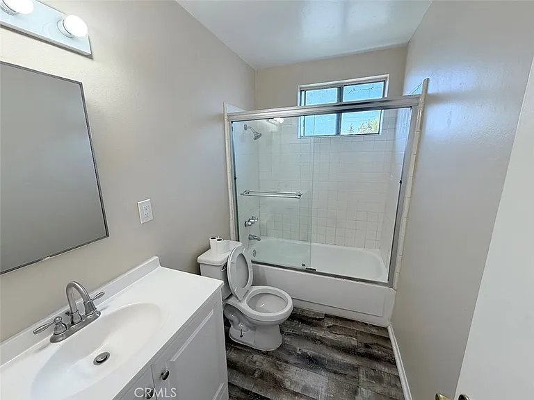 537 W Crescent Dr #1/2 — Photo 8