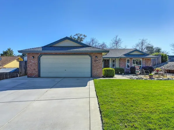 2204 Glacier Dr, Rocklin, CA 95677