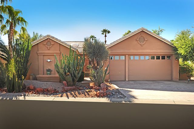 1st image of 24806 S Lakewood Dr