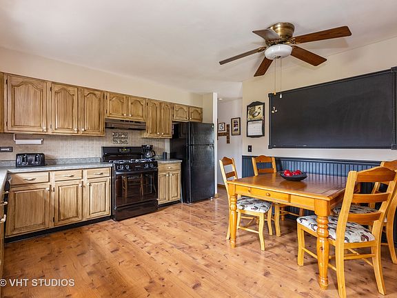 4th image of 10281 W Talmadge Ave