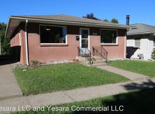 805 S 12th St, Burlington, IA 52601