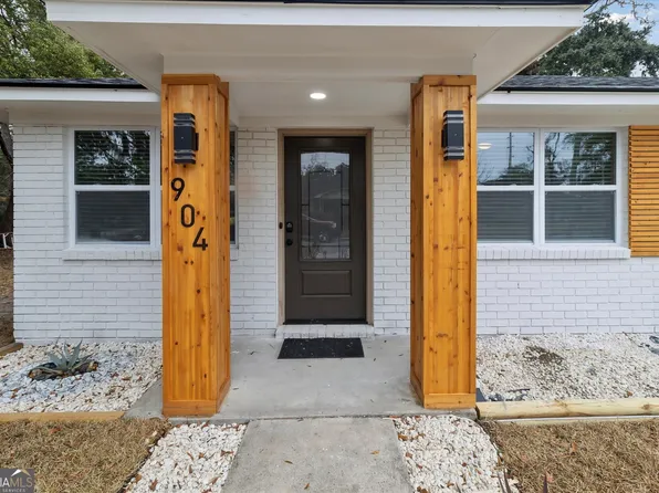 904 Adel St, Savannah, GA 31405