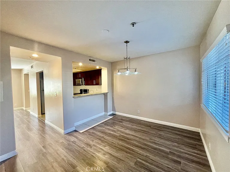 38 N Bonnie Ave #7 — Photo 10