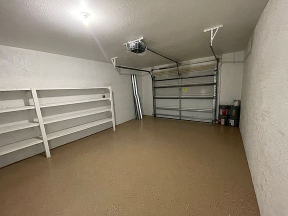 4th image of 413 NE 25th Ave #0