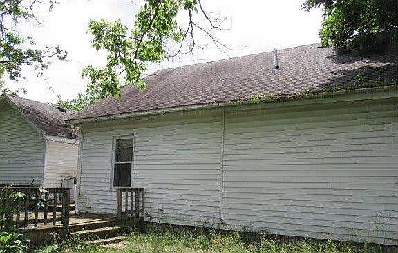 3rd image of 2557 Bladeston Dr