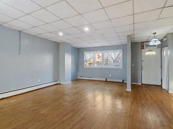 5th image of 163 Lincoln St