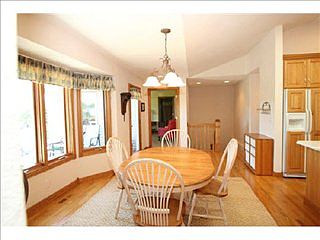 4th image of 11865 Glengarry Ct