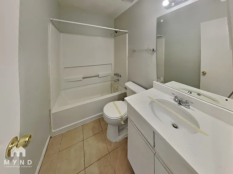 3535 Laurel Cv — Photo 8