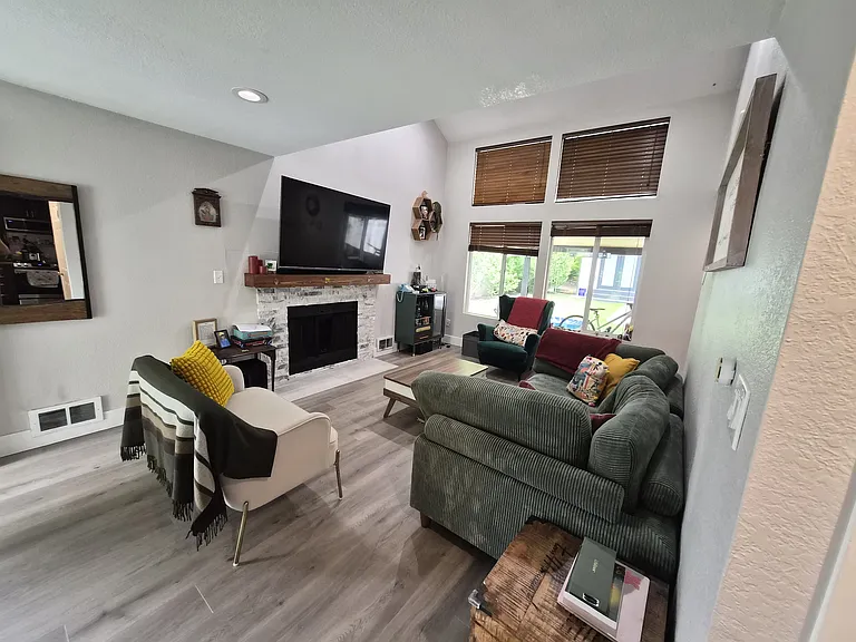1725 170th Pl SE #A — Photo 2